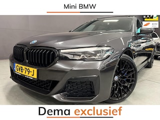 BMW 5-serie Touring 530e M-SPORT 20'' PANO/NAVI/CAM/DAB/CARPLAY/ECC/PDC/CRUISE///