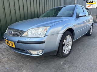 Ford Mondeo 1.8-16V First Edition