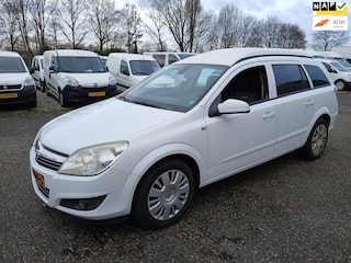 Opel Astra 1.7 CDTi Enjoy airco cruise navi pdc
