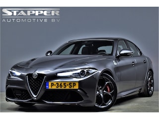 Alfa Romeo Giulia 2.9 V6 510pk Automaat Quadrifoglio Keramisch/Carbon/Camera/Navi/Led/Leer/Alcantara/Adap.Cruise/Lmv19"