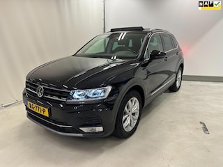 Volkswagen Tiguan 2.0 TSI 4Motion Highline- Virtual cockpit-Lane assist-Cruise controle-Massagge stoel.