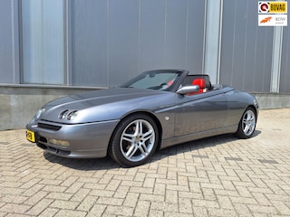 Alfa Romeo Spider 3.0-12V V6 L