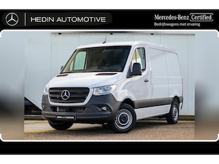 Mercedes-Benz Sprinter 311 L1/H1 FWD | Professionalpakket | Audio- en Navigatiepakket | Trekhaak | Camera | Parkpilot | Airco | Dodehoekassistent