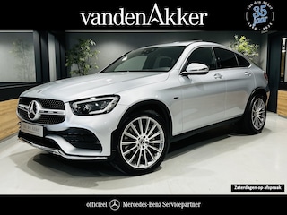 Mercedes-Benz GLC 300e AMG // Luchtvering // Burmester // Schuifdak // 360 Camera // Memory Stoelen // MultiBeam LED // Air Balance pakket