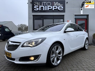 Opel Insignia 2.0 T Cosmo 4x4 -250 PK!-VOLLEDER-NAVI-CAMERA-TREKHAAK-1900 KG TREKGEWICHT-ADAPTIVE CRUISE-NAVI-BLUETOOTH-ETC.