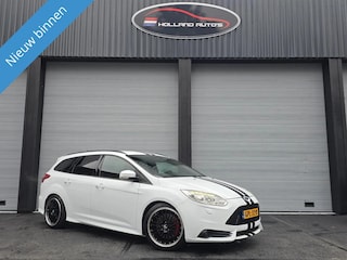 Ford Focus Wagon 2.0 EcoBoost ST-3
