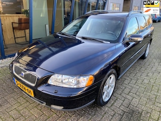 Volvo V70 2.4 Edition 170PK Automaat LEER / TREKHAAK / YOUNGTIMER