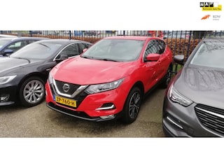 Nissan Qashqai 1.3 DIG-T N-Connecta 159PK automaat trekhaak,18 inch,navi