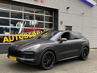 Porsche Cayenne 3.0 E-Hybrid 463PK - Matt Zwart I Panorama dak I Leer I Navigatie en nog veel Meer...