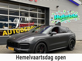 Porsche Cayenne 3.0 E-Hybrid 463PK - Matt Zwart I Panorama dak I Leer I Navigatie en nog veel Meer...