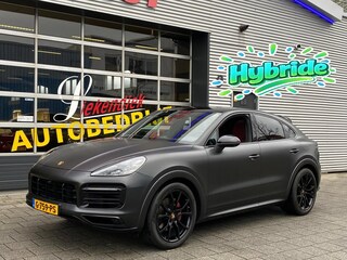 Porsche Cayenne 3.0 E-Hybrid 463PK - Matt Zwart I Panorama dak I Leer I Navigatie en nog veel Meer...