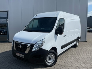 Renault Master 2.3 dCi 135 L2H2 Comfort ( Nissan Interstar) Airco, Cruise Control, Parkeersensoren, Radio, Blue Tooth, Laadruimte betimmering en vloer