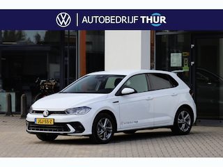 Volkswagen Polo 1.0 TSI R-Line 95PK / 70kW Verwarmbare voorstoelen, Keyless Entry & Start, volledig digitaal instrumentenpaneel, Apple Carplay & Android Auto, adaptive cruise control met Stop & Go en stuurhulp, Climatronic airconditioning, extra getint glas achter, buitenspiegels elektrisch verstel-, inklap- en verwambaar, 16'' LMV