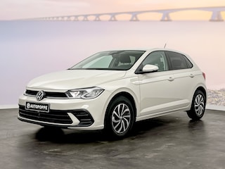 Volkswagen Polo 1.0 TSI 95 5MT Life Edition | 'App-Connect' draadloze smartphone integratie | 'App-Connect' smartphone integratie | Buitenspiegels elektrisch instel- verwarm- en inklapbaar