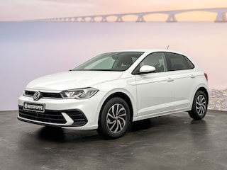 Volkswagen Polo 1.0 TSI 95 5MT Life Edition | 'App-Connect' smartphone integratie | Buitenspiegels elektrisch instel- verwarm- en inklapbaar | Parkeersensoren (Park Distance Control)