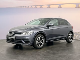 Volkswagen Polo 1.0 TSI 95 7DSG Life Edition | 'App-Connect' smartphone integratie | Airconditioning automatisch (Climatronic), 2-zone | Buitenspiegels elektrisch instel- verwarm- en inklapbaar