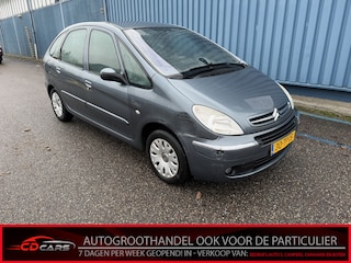 Citroën Xsara Picasso 1.6i-16V Caractère Clima, Parkeer sensoren,  Lichte schade