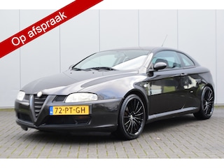 Alfa Romeo GT 2.0 JTS Distinctive Leer 18'LMV Ecc Cruise