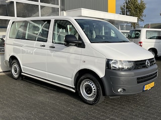Volkswagen Transporter Kombi 2.0 TDI DSG 140pk BTW en BPM vrij Automaat Airco Cruise control Trekhaak PDC 1e eigenaar Marge Ideaal voor ombouw naar camper Euro 5 Personenbus Kombi Combi Tourer Groepsvervoer