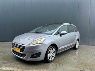 Peugeot 5008 1.6 THP Blue Lease Executive 7p. 155.895 n.a.p.