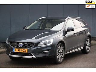 Volvo V60 2.0 D4 Summum Xenon/Leer/Adaptive/Camera/Parkeersensor v,a