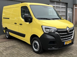 Renault Master T28 2.3 dCi 135 L1H1 Airco Cruise controle Trekhaak 2500kg trekgewicht Achteruitrijcamera Schuifdeur 3-Persoons Euro 6 Navigatiesysteem Telefoonverbinding 1e eigenaar