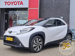 Toyota Aygo PULSE 5-DEURS CAMERA CLIMA 17"LMV PRIVACY-GLASS LED DAB+ NL-AUTO