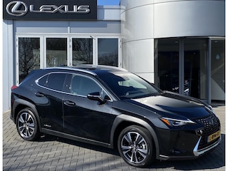 Lexus UX 250h Preference Line NL-AUTO NAVI BLIND SPOT PARKEERSENSOREN SMART-ENTRY APPLE CARPLAY