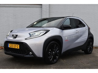 Toyota Aygo 1.0 VVT-i MT JBL | Apple CarPlay/Android Auto | JBL audio | Lila & Black GAAF!! | Demonstratieauto, wordt mee gereden