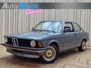 BMW 3-serie Coupé E21 318i / 5-Bak / Injectie / BBS / Verlaagd / Schuifdak / Origineel Belgisch / 1982 / Schuurvondst