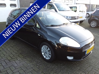 Fiat Punto Grande 1.4 Sportsound