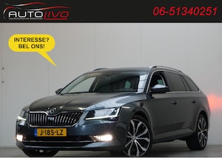 Skoda Superb Combi 2.0 TSI 4x4 Style Business 280 PK! AUTOMAAT! APPLE XENON CLIMA TREKHAAK etc.
