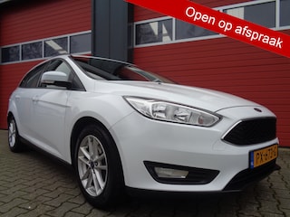 Ford Focus Wagon 1.5 TDCI Lease Edition 120pk Navi Clima Cruise LMV Trekhaak NL-Auto