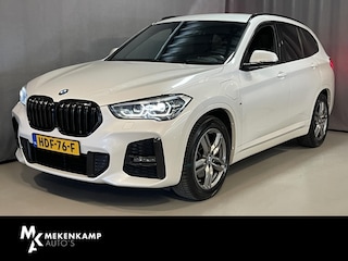 BMW X1 xDrive25e High Executive M Sport 18"/Stoelverwarming/Sportstoelen/Elektrische Klep/LED/DAB/Navigatie/PDC
