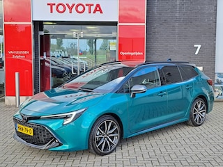 Toyota Corolla Touring Sports Hybrid 140 GR Sport BLIND SPOT PANO-/SCHUIFKANTELDAK JBL-AUDIO HEAD-UP PARK-SENSOREN ELEK-KLEP