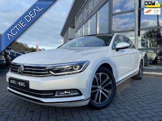 Volkswagen Passat 1.6 TDI Highline Business R | DSG | Panoramadak | Navi | Camera | Stoel & Stuurverwarming| Leder