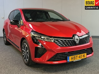 Renault Clio 1.0 TCe 90 GPF Techno uit 2023 Rijklaar + Fabrieksgarantie tot 12-2025 Henk Jongen Auto's in Helmond,  al 50 jaar service zoals 't hoort!