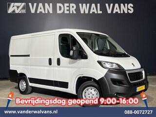Peugeot Boxer 2.2 BlueHDi 120pk L1H1 Euro6 Airco | Camera | Navigatie | Trekhaak | Cruisecontrol Parkeersensoren, Bijrijdersbank