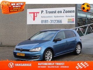 Volkswagen Golf 1.6 TDI Highline BlueMotion Parkeersensoren/Apple carpley/Navigatie/Lichtmetalen velgen/LED/Sportstoelen/Multifunctioneel stuurwiel/Elektrische ramen/Elektrisch verstelbare spiegels.