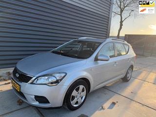 Kia Ceed Cee'd 1.4 CVVT X-tra Airco Bj:2011 NAP!