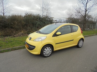 Peugeot 107 1.0-12V XS