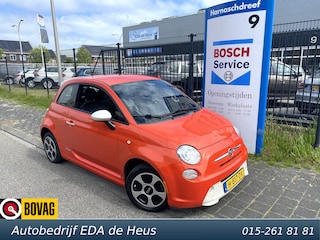 Fiat 500 (Electric) 24kwh automaat met o.a. leer, climate control, cruise, bluetooth, etc.