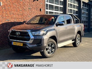 Toyota Hilux 2.4 D-4D Double Cab Challenger BTW Automaat/AchteruitrijCamera/Adapt.Cruise/PDC/DAB/Clima/AppConnect