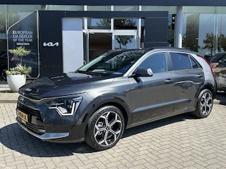 Kia Niro 1.6 GDi Hybrid ExecutiveLine Meest Luxe uitvoering Schuifdak Trekhaak info: M. Safari 0492588976 Info Sven 06-20210707