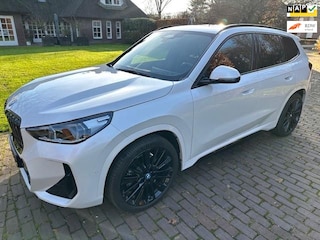 BMW iX1 XDrive30 Launch Edition 67 kWh