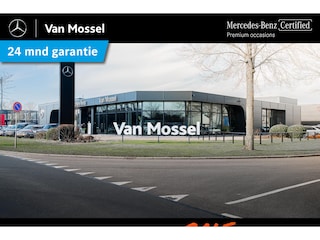 Mercedes-Benz C-klasse 180 Star Edition AMG Line / Stoelverwarming / Achteruitrijcamera / Panorama-schuifdak / Memory-Stoelen / Night-Pakket /