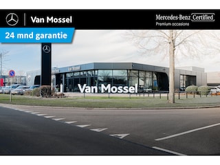 Mercedes-Benz C-klasse 180 Star Edition AMG Line / Stoelverwarming / Achteruitrijcamera / Panorama-schuifdak / Memory-Stoelen / Night-Pakket /