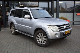 Mitsubishi Pajero 3.2 DID 5DRS A/T VAN