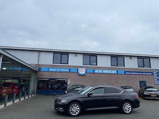 Skoda Superb 2.0 TDI DSG 110kw | Style 5-Drs | Leer | Navi