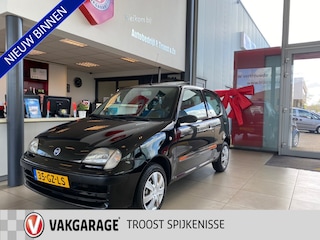 Fiat Seicento 1.1 S,5Zits,Schuifkanteldak,Aux Aansluiting